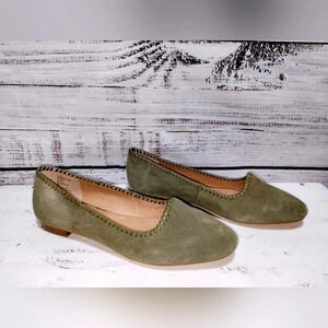 Lands End Suede Flats Olive Green size 10D Whip Stitching Slip On‎ Trendy